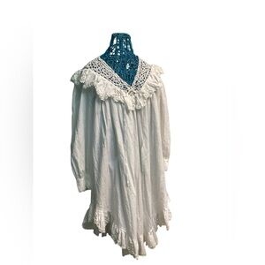 Vintage White Cotton Ruffle Nightie